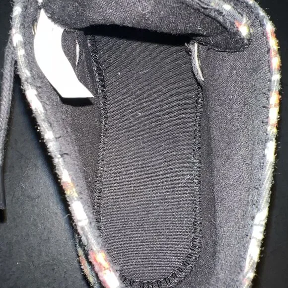 BEARPAW Youth Skye Chukka Booties, Black & Floral, Size 4, New Without Box - Picture 8 of 8